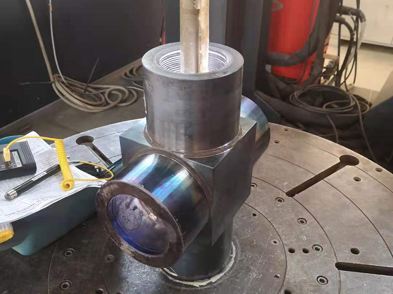 Internal Cladding for Cross Fittings (ER316L)