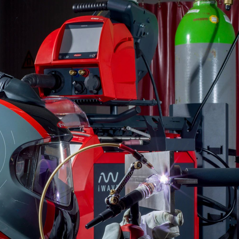 FNS iWave TIG welding system equipped with DynamicWire technology